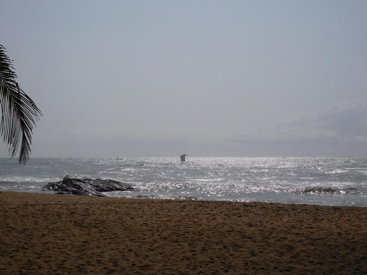 Ko-Sa Beach Resort Ampeni 외부 사진