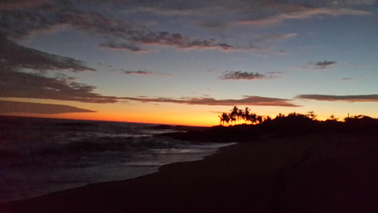 Ko-Sa Beach Resort Ampeni 외부 사진